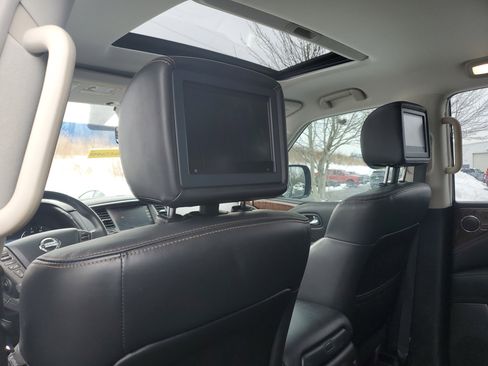 Used 2019 Nissan Armada Platinum image 33