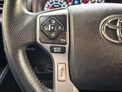 Used 2019 Toyota 4Runner SR5 Premium AWD/4WD image 24
