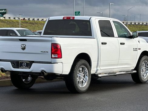Used 2016 RAM 1500 Express AWD/4WD image 3