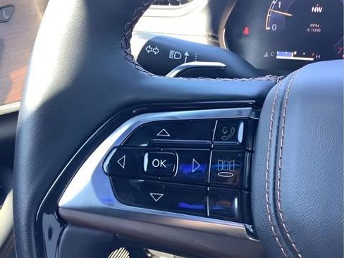 Certified 2023 Jeep Grand Cherokee Summit image 27