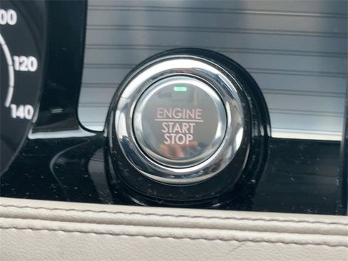 Used 2022 Lincoln Corsair AWD w/ Equipment Group 101A image 18