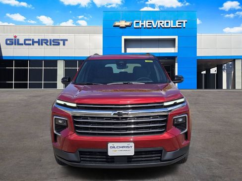 New 2026 Chevrolet Traverse LT w/ Sun and Wheel Package FWD image 2
