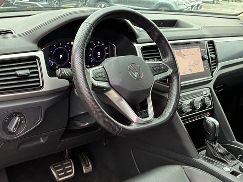 Used 2023 Volkswagen Atlas SEL R-Line AWD/4WD image 20