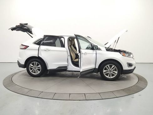 Used 2018 Ford Edge SEL w/ Equipment Group 201A FWD image 17