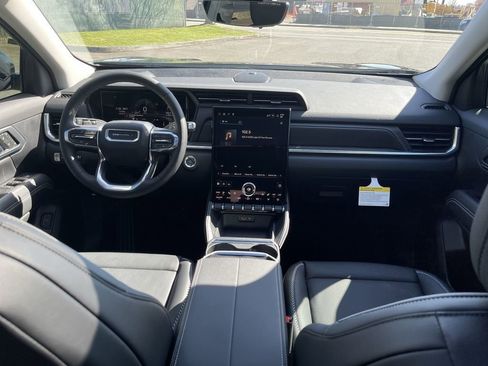 New 2026 GMC Terrain Denali w/ LPO, Black Badging Package image 21