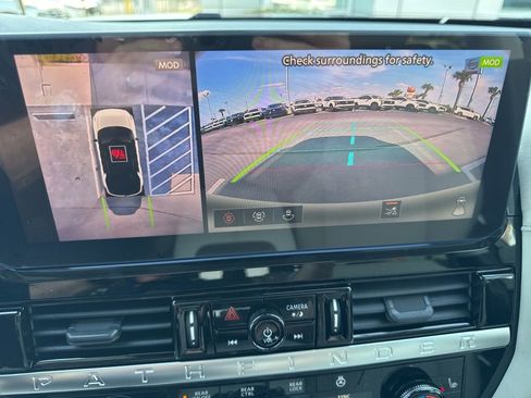 New 2026 Nissan Pathfinder SL w/ SL Premium Package FWD image 34