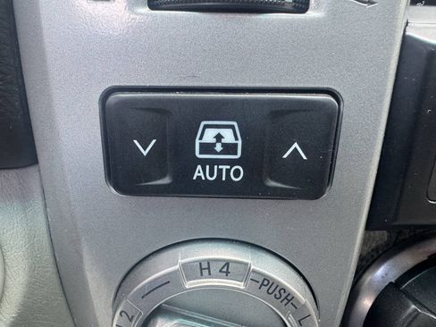 Used 2003 Toyota 4Runner Limited w/ Preferred Accessory Pkg AWD/4WD image 26