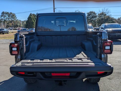 New 2026 Jeep Gladiator Sport image 14