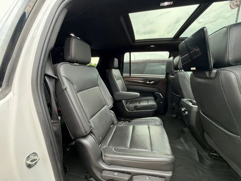 Used 2021 GMC Yukon XL Denali w/ Denali Premium Package AWD/4WD image 27