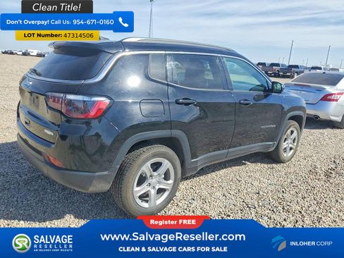 Used 2024 Jeep Compass Latitude AWD/4WD image 4