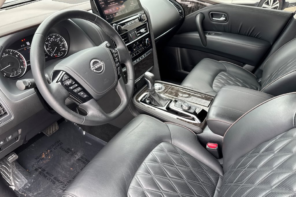 Used 2024 Nissan Armada Platinum w/ Captain's Chairs Package AWD/4WD image 9