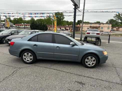 Used 2010 Hyundai Sonata GLS FWD image 3