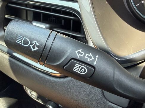 Used 2024 Chevrolet Equinox RS w/ RS Leather Package FWD image 31