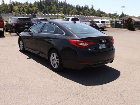Used 2017 Hyundai Sonata SE FWD image 7