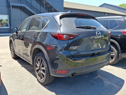 Used 2018 MAZDA CX-5 Touring w/ Preferred Equipment Package AWD/4WD image 3