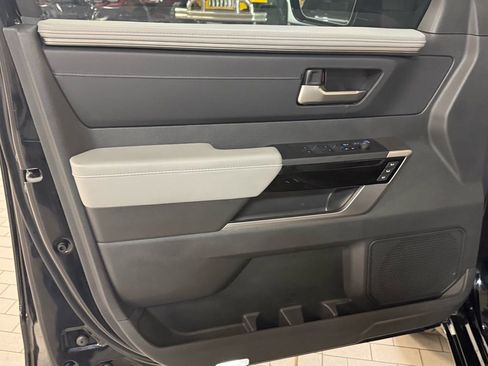 Used 2024 Toyota Tundra Limited image 39