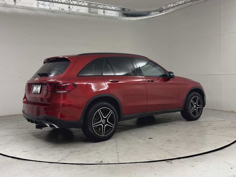 Used 2022 Mercedes-Benz GLC 300 4MATIC image 5