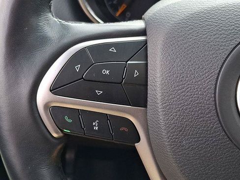 Certified 2021 Jeep Grand Cherokee Laredo X AWD/4WD image 22