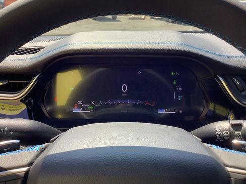 New 2023 Jeep Grand Cherokee Trailhawk w/ Luxury Tech Group III image 14