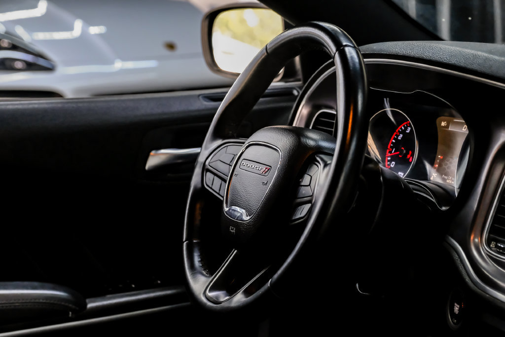 Used 2022 Dodge Charger SXT RWD image 16