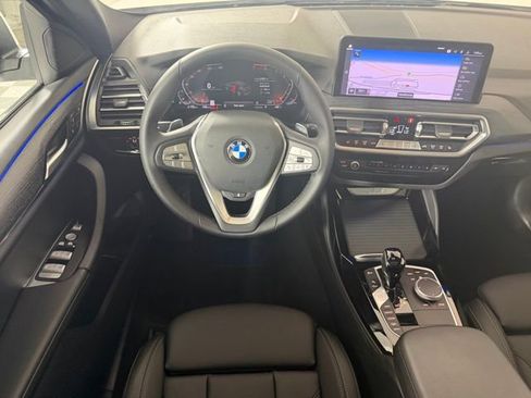 Used 2023 BMW X4 xDrive30i w/ Premium Package image 11