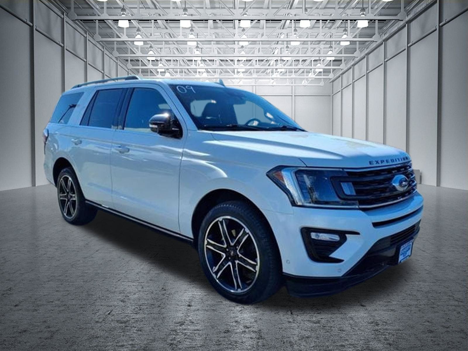 Used 2021 Ford Expedition Limited AWD/4WD image 5