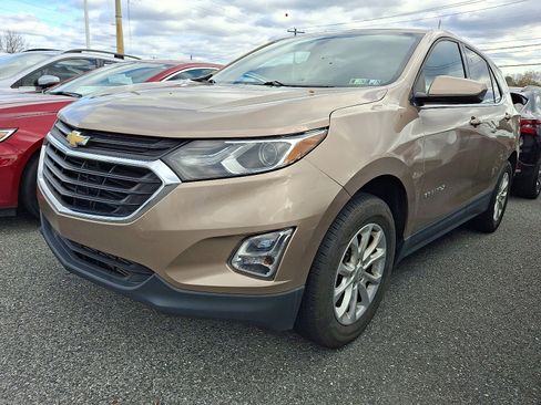Used 2019 Chevrolet Equinox LT image 3