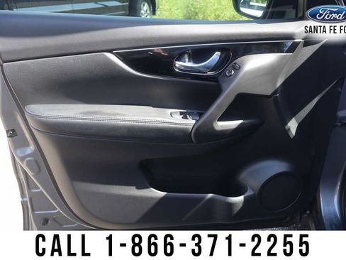 Used 2018 Nissan Rogue Sport SL w/ SL Premium Package FWD image 10