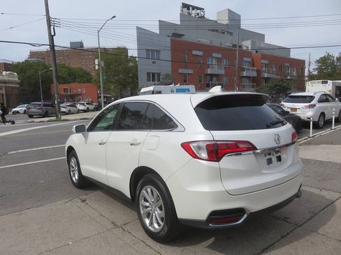 Used 2017 Acura RDX w/ Technology Package AWD/4WD image 5
