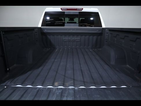 Used 2024 GMC Sierra 1500 SLT image 12