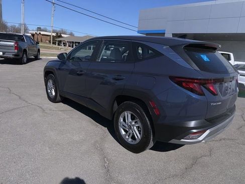 Used 2025 Hyundai Tucson SE image 14