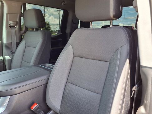 Used 2024 Chevrolet Silverado 1500 LT Trail Boss w/ LPO, Dark Essentials Package AWD/4WD image 15