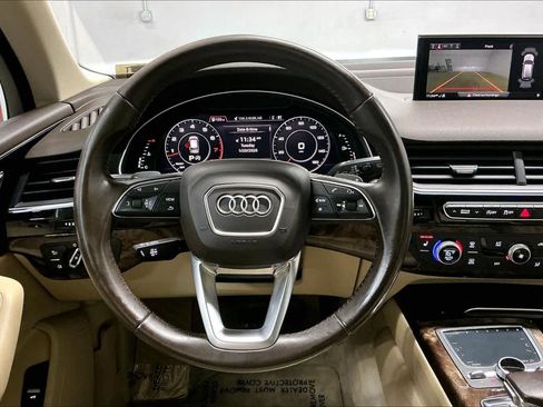 Used 2017 Audi Q7 3.0T Premium Plus w/ Premium Plus Package image 8