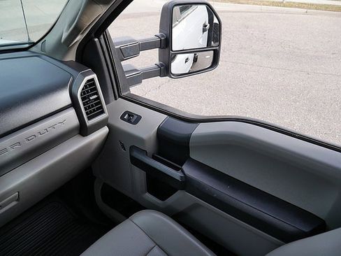 Used 2017 Ford F550 4x4 Crew Cab Super Duty image 21