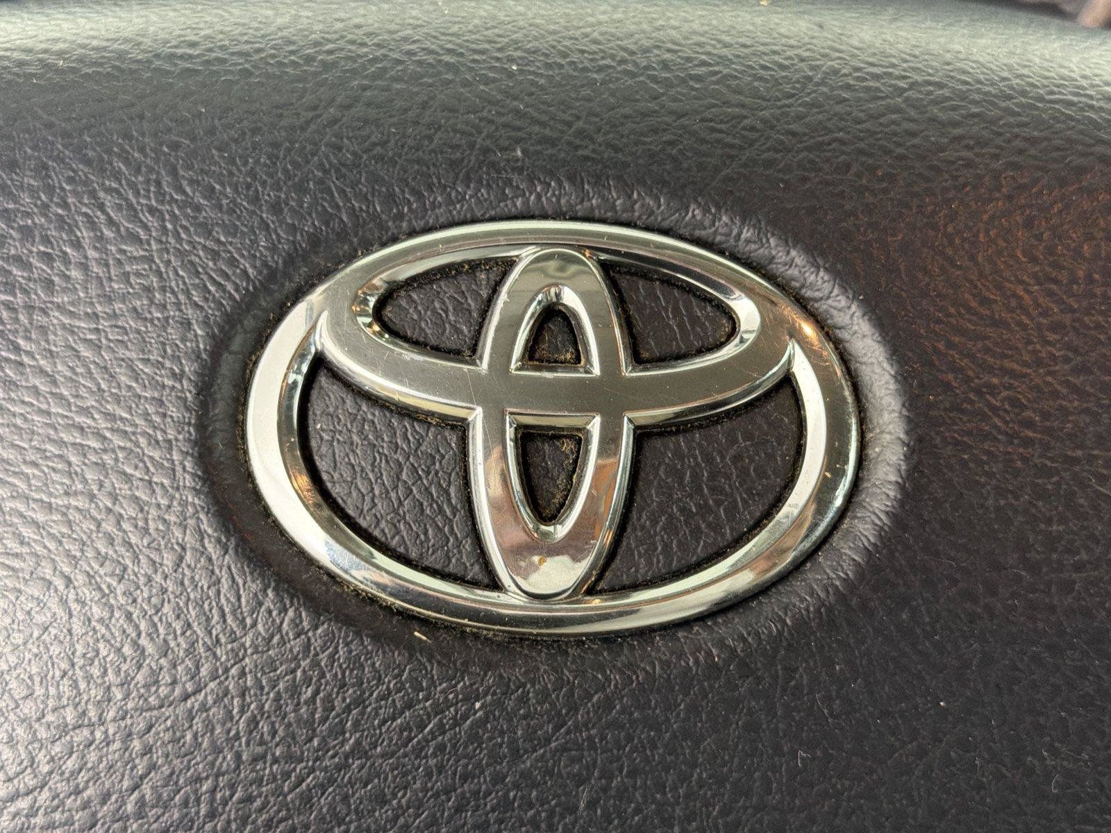 Used 2014 Toyota Tundra Limited w/ Limited Premium Package AWD/4WD image 22