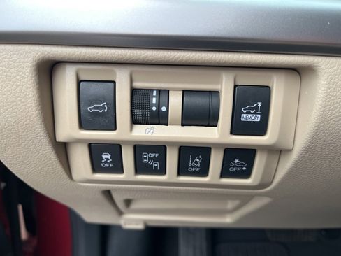 Used 2018 Subaru Outback 2.5i Limited image 20