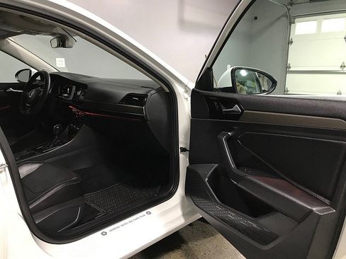 Used 2020 Volkswagen Jetta SEL Premium image 12
