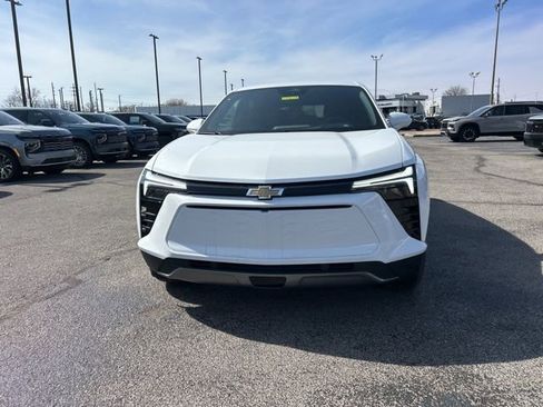 New 2026 Chevrolet Blazer EV LT image 8