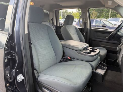 Used 2018 RAM 1500 Express w/ Express Value Package RWD image 19