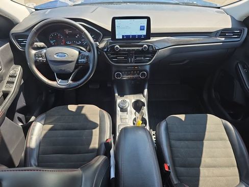 Certified 2022 Ford Escape SEL w/ SEL Stealth AWD Package image 31