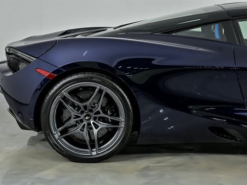 Used 2019 McLaren 720S Performance RWD image 16