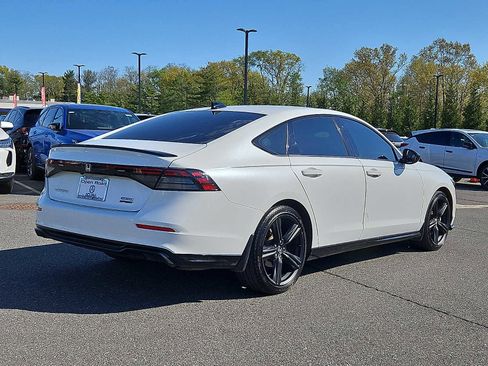 Used 2024 Honda Accord Sport image 7
