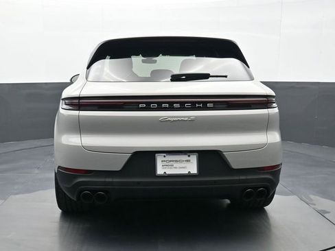 Certified 2025 Porsche Cayenne S AWD/4WD image 22