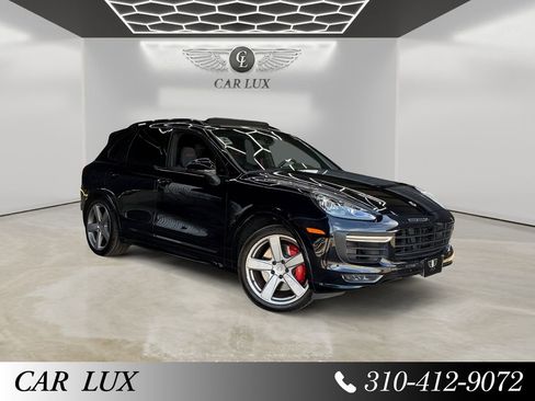 Used 2018 Porsche Cayenne GTS image 7