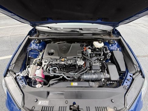 Used 2025 Toyota Camry SE image 32