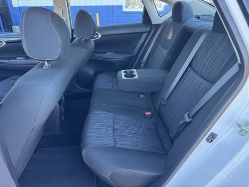 Used 2019 Nissan Sentra SV image 7