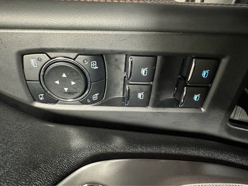 Certified 2025 Ford Expedition Active image 19