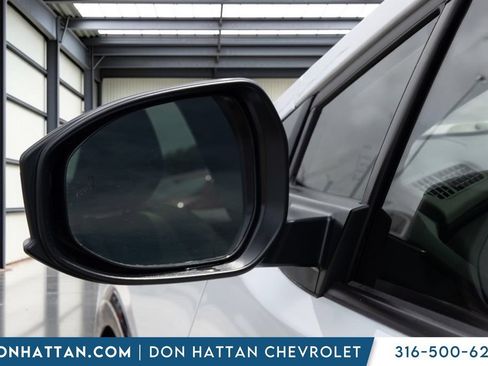 Used 2024 Toyota Prius XLE FWD image 28