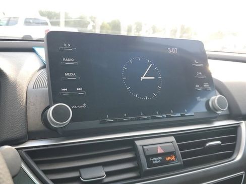 Used 2020 Honda Accord LX image 19