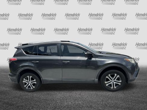 Used 2017 Toyota RAV4 LE FWD image 11